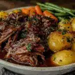 tender crockpot beef stew - featured image